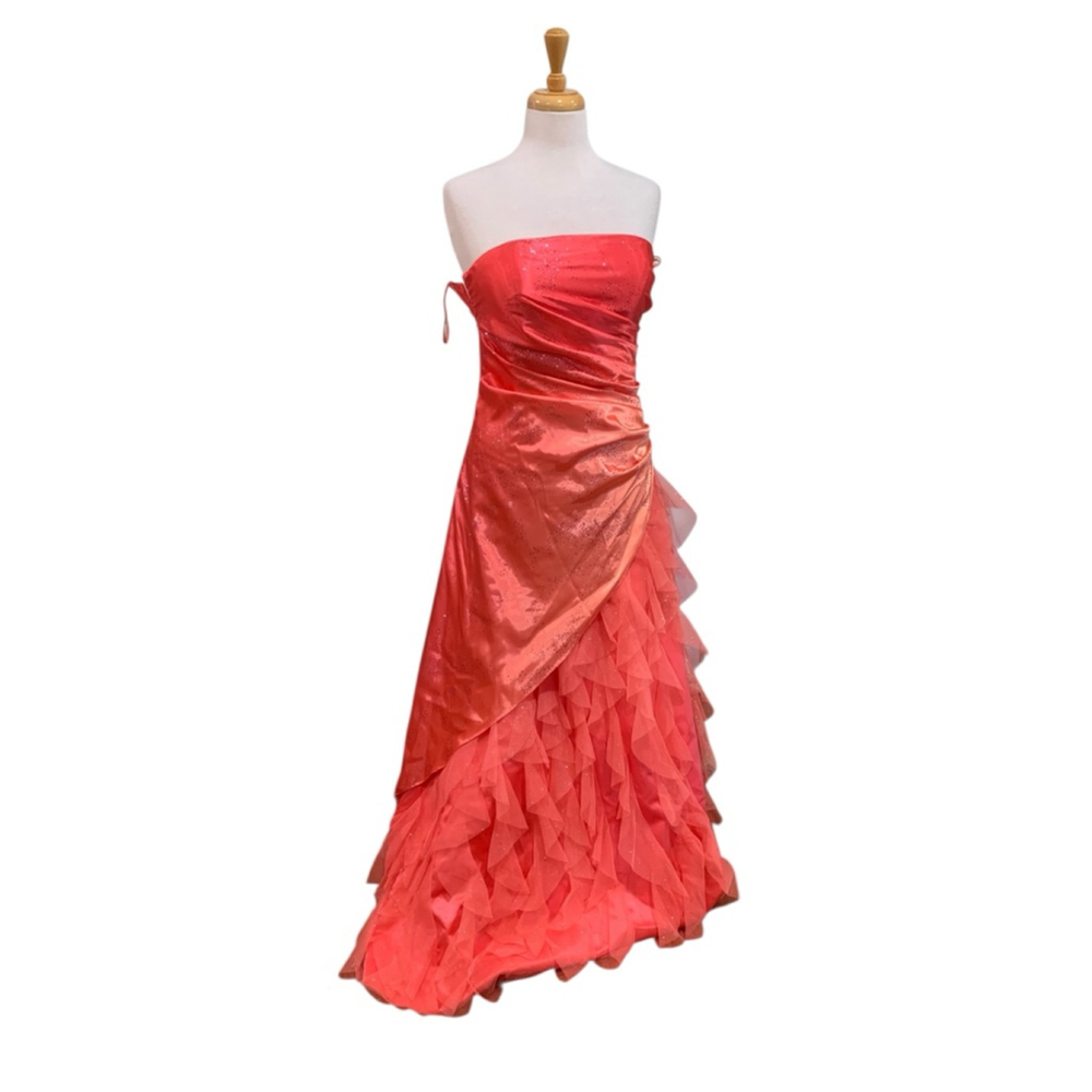 Vntg Y2K Women's Jump Apparel Prom Dress Juniors 7 Coral Strapless Ruffle Gown